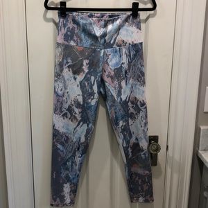 Size medium leggings